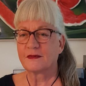 Liselotte Christensen: tilknyttet August Art